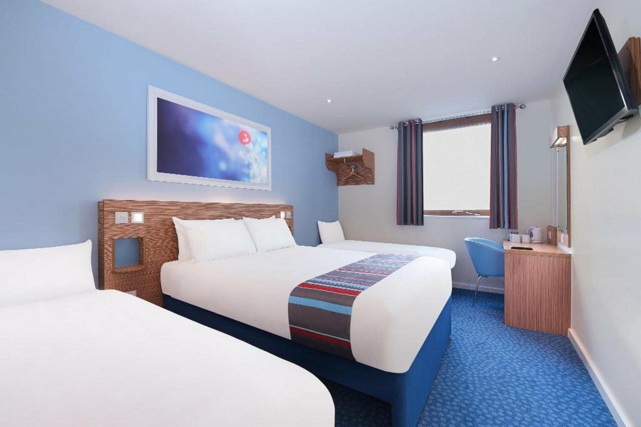 Travelodge London Raynes Park Exterior foto